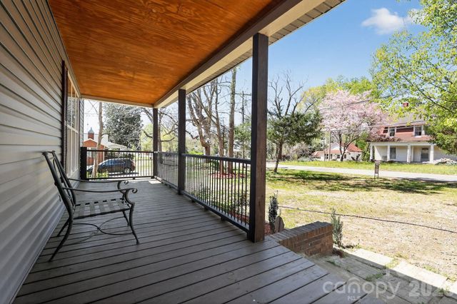344 N Main Street, Mooresboro, NC 28114