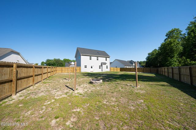 618 Osprey Landing Drive, Holly Ridge, NC 28445