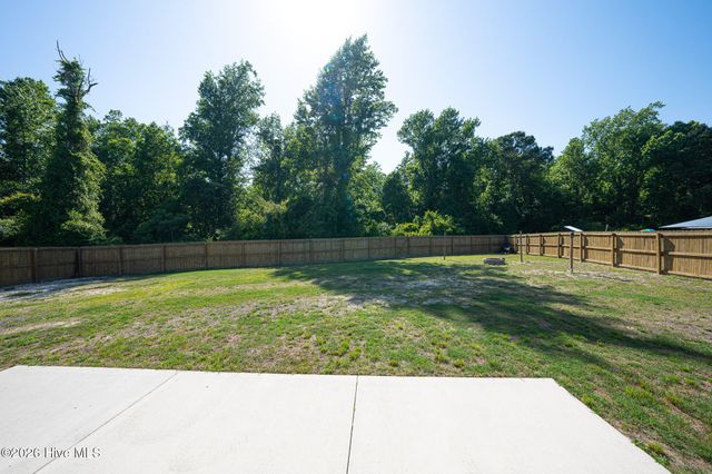 618 Osprey Landing Drive, Holly Ridge, NC 28445