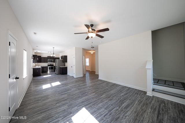 618 Osprey Landing Drive, Holly Ridge, NC 28445