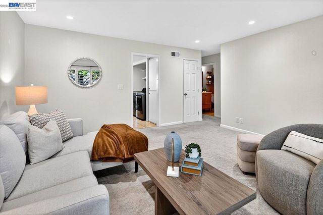 1939 De Vaca Way, Livermore, CA 94550