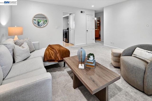1939 De Vaca Way, Livermore, CA 94550
