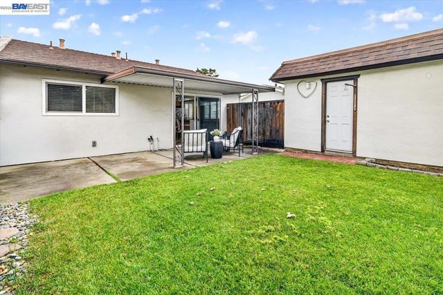 1939 De Vaca Way, Livermore, CA 94550
