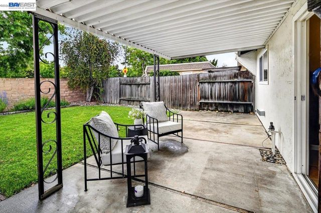 1939 De Vaca Way, Livermore, CA 94550