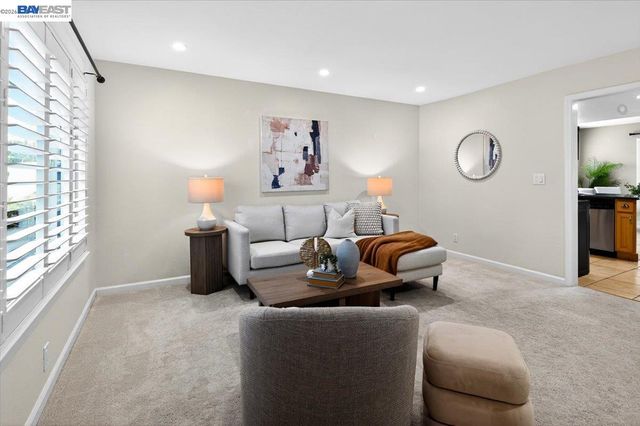 1939 De Vaca Way, Livermore, CA 94550
