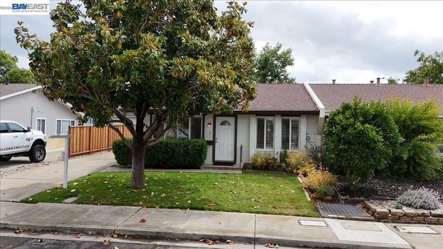 1939 De Vaca Way, Livermore, CA 94550