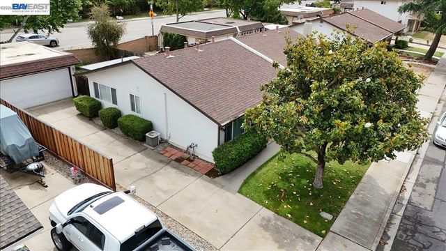 1939 De Vaca Way, Livermore, CA 94550