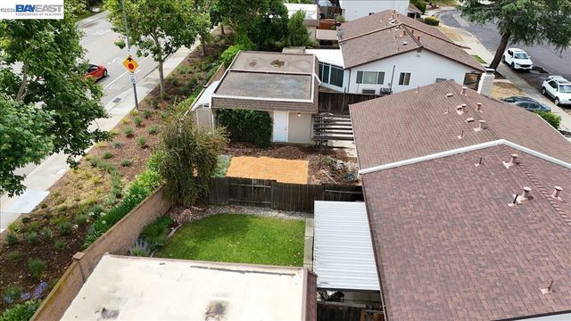 1939 De Vaca Way, Livermore, CA 94550