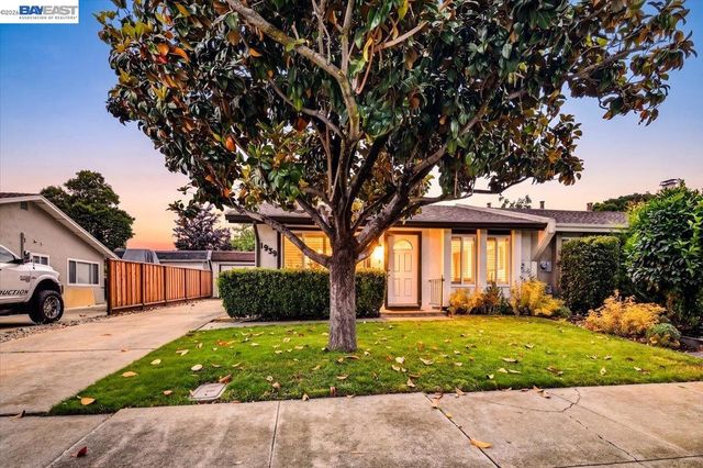 1939 De Vaca Way, Livermore, CA 94550