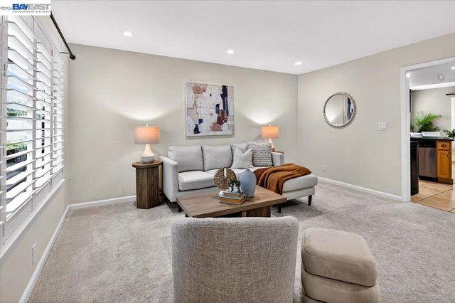 1939 De Vaca Way, Livermore, CA 94550