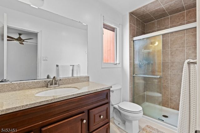142 Riverbend Dr, North Brunswick Twp., NJ 08902
