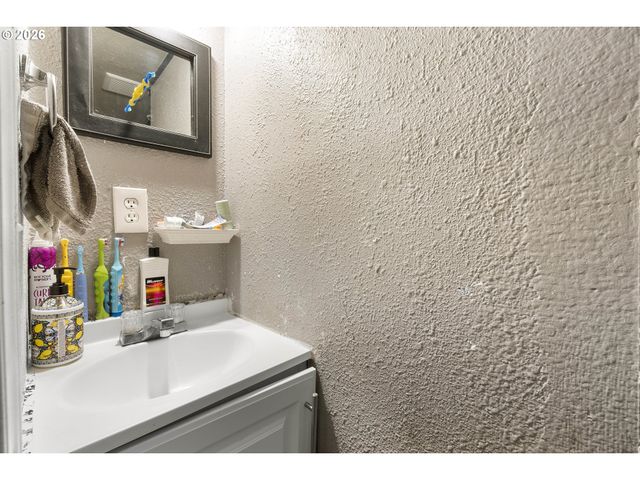 13201 Ne 44TH St 26, Vancouver, WA 98682