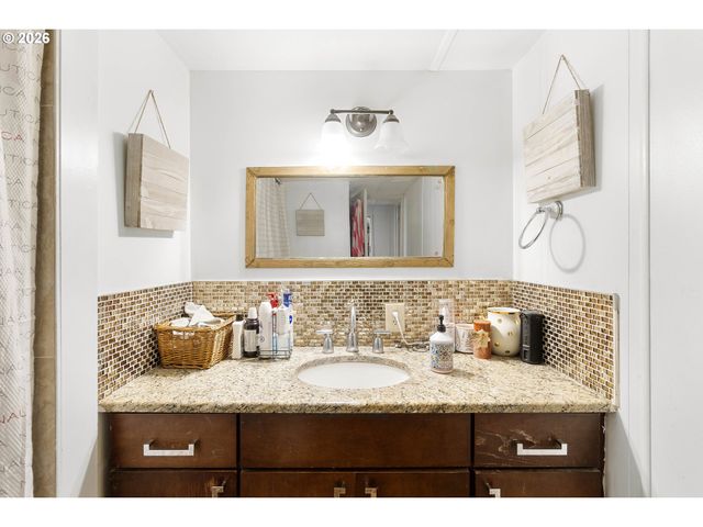 13201 Ne 44TH St 26, Vancouver, WA 98682