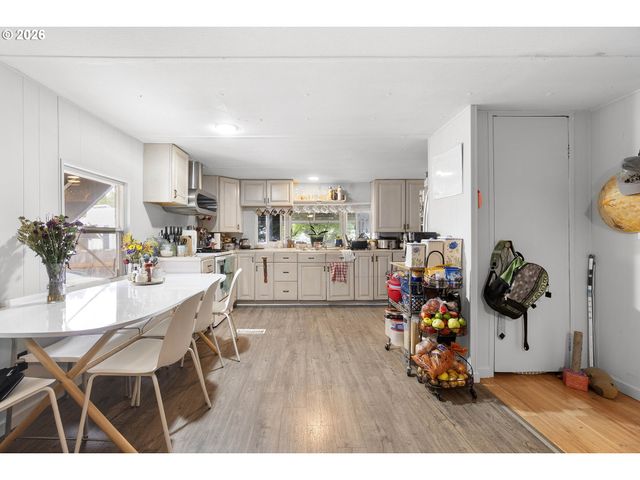 13201 Ne 44TH St 26, Vancouver, WA 98682