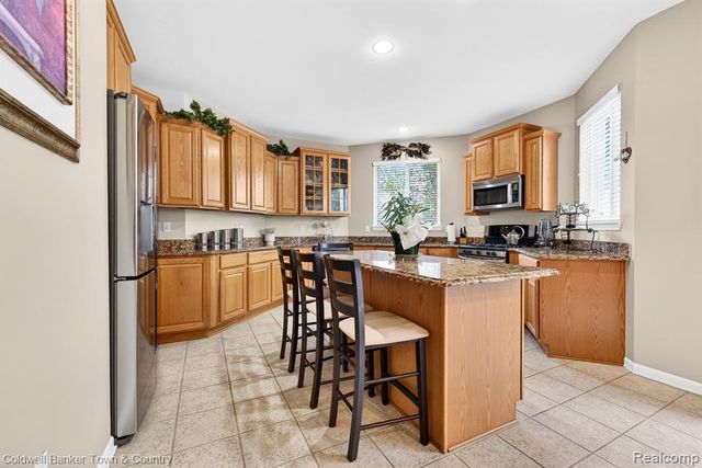 26974 Debiasi Drive, Romulus, MI 48174