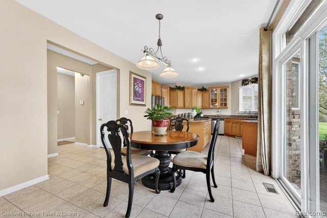 26974 Debiasi Drive, Romulus, MI 48174