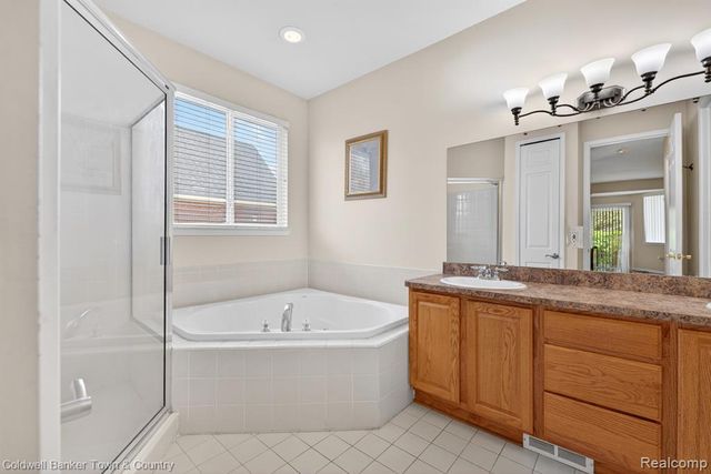 26974 Debiasi Drive, Romulus, MI 48174