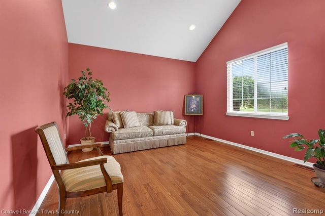 26974 Debiasi Drive, Romulus, MI 48174