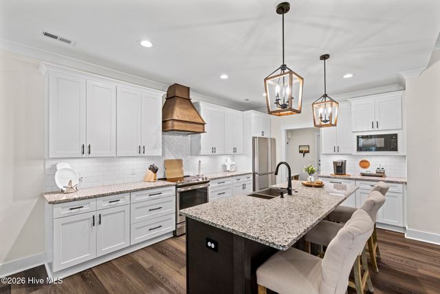 309 Livingston Court, Holly Ridge, NC 28445