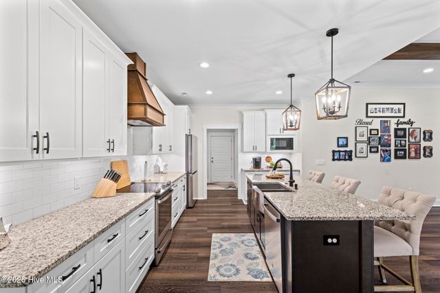 309 Livingston Court, Holly Ridge, NC 28445