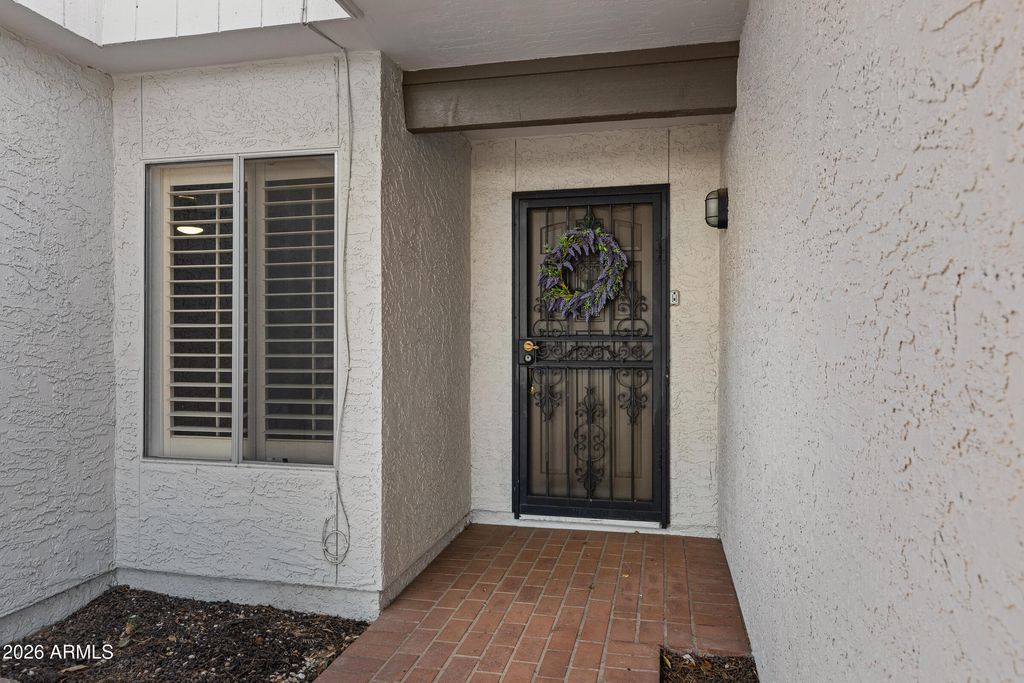8185 E DEL CAVERNA Drive, Scottsdale, AZ 85258 — photo 2