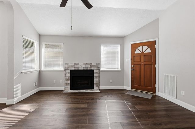 8518 Pool Creek Drive, Houston, TX 77095