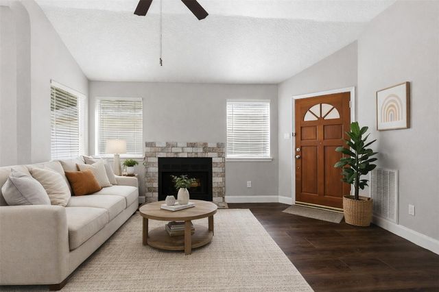 8518 Pool Creek Drive, Houston, TX 77095