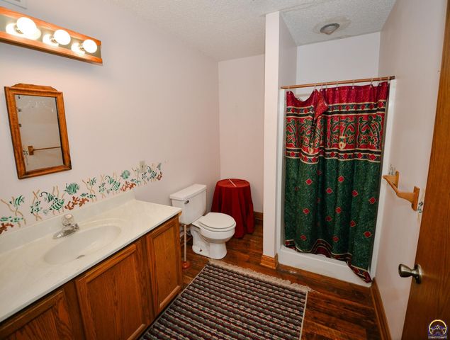 1212 Road 260, Emporia, KS 66801