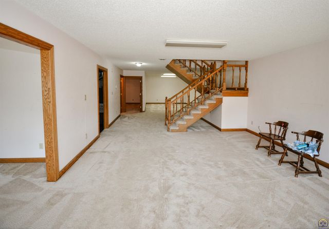 1212 Road 260, Emporia, KS 66801