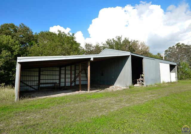 1212 Road 260, Emporia, KS 66801