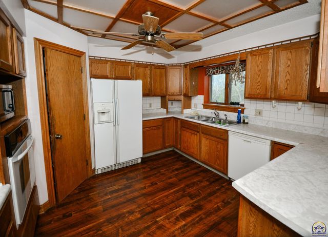 1212 Road 260, Emporia, KS 66801