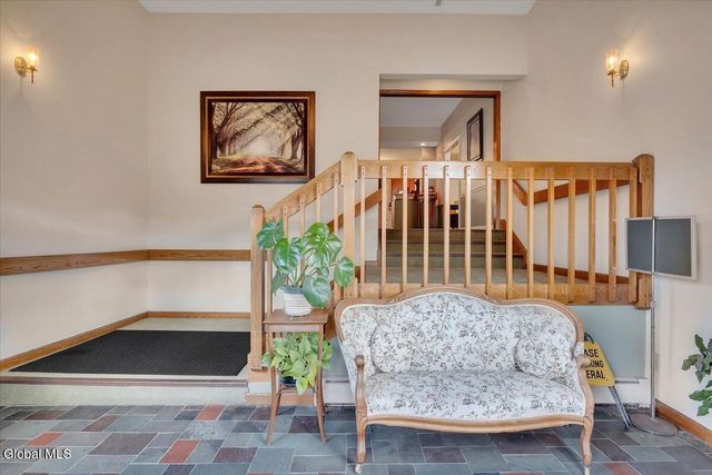 891 Madison Avenue, Albany, NY 12208