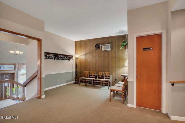 891 Madison Avenue, Albany, NY 12208