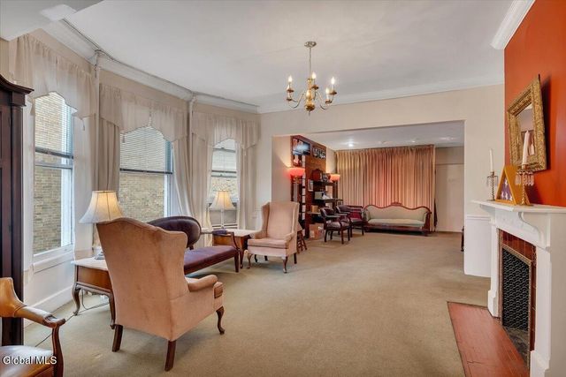 891 Madison Avenue, Albany, NY 12208