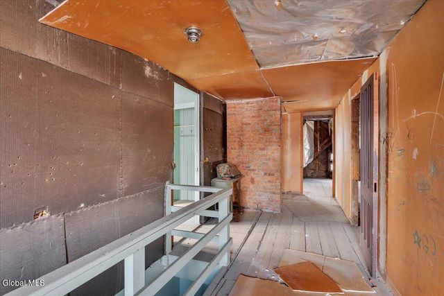 891 Madison Avenue, Albany, NY 12208