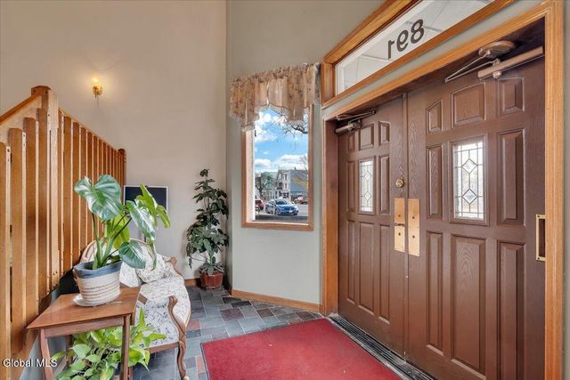 891 Madison Avenue, Albany, NY 12208