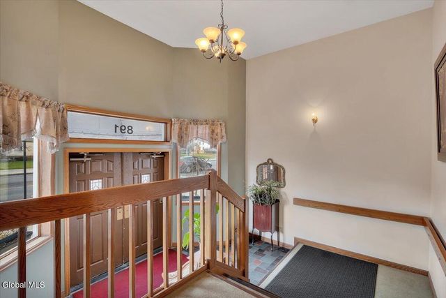 891 Madison Avenue, Albany, NY 12208