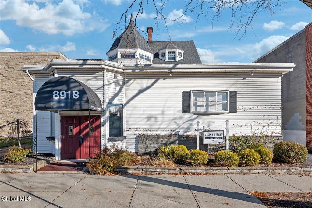 891 Madison Avenue, Albany, NY 12208