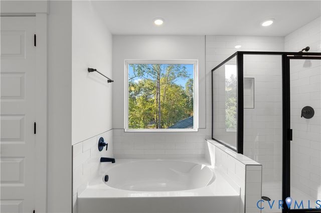 5169 Brandon Pines Dr, Providence Forge, VA 23140