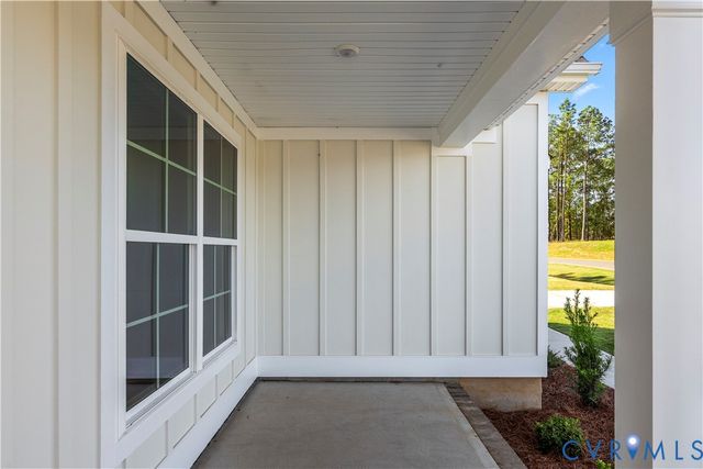 5169 Brandon Pines Dr, Providence Forge, VA 23140
