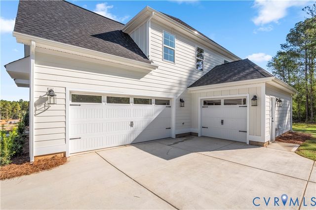 5169 Brandon Pines Dr, Providence Forge, VA 23140