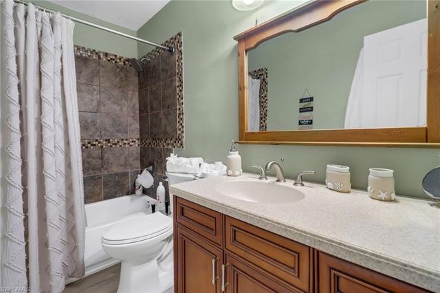 9104 King RD W, Fort Myers, FL 33967