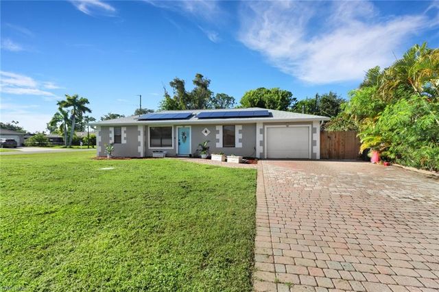 9104 King RD W, Fort Myers, FL 33967