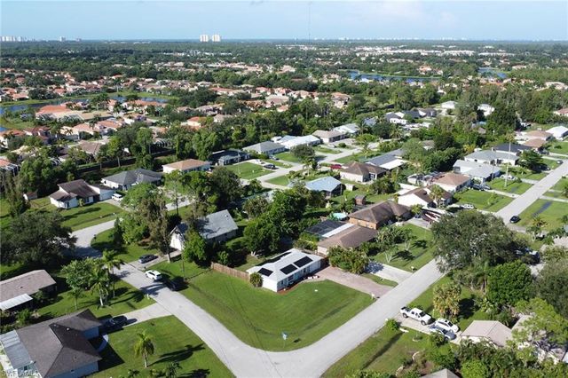 9104 King RD W, Fort Myers, FL 33967