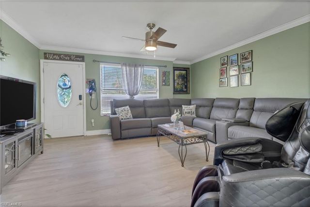 9104 King RD W, Fort Myers, FL 33967