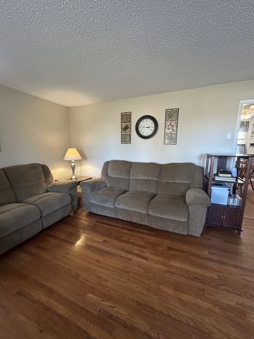 301 Meadow Ln, Portland, TN 37148