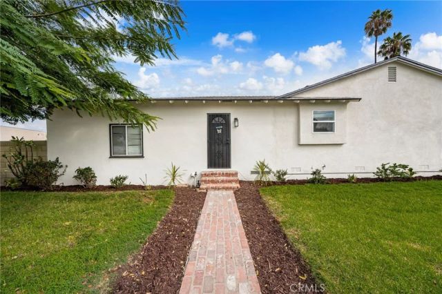 4805 N Vecino, Covina, CA 91722