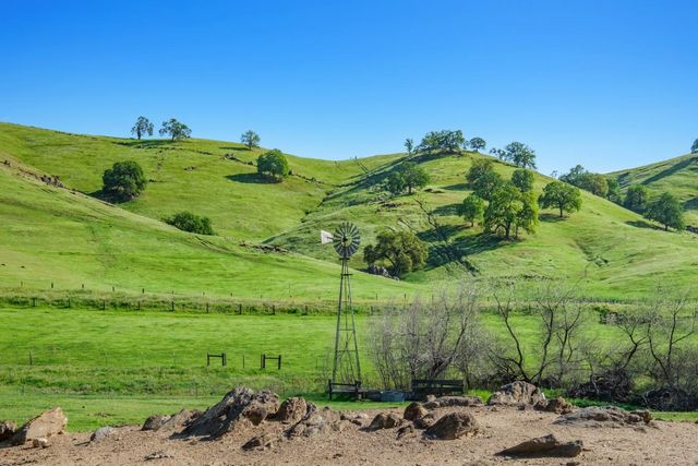 19623 Road 211, Friant, CA 93626