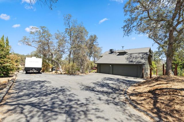 30030 Horseshoe Drive, Coarsegold, CA 93614