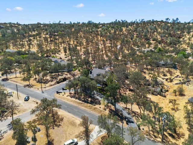 30030 Horseshoe Drive, Coarsegold, CA 93614